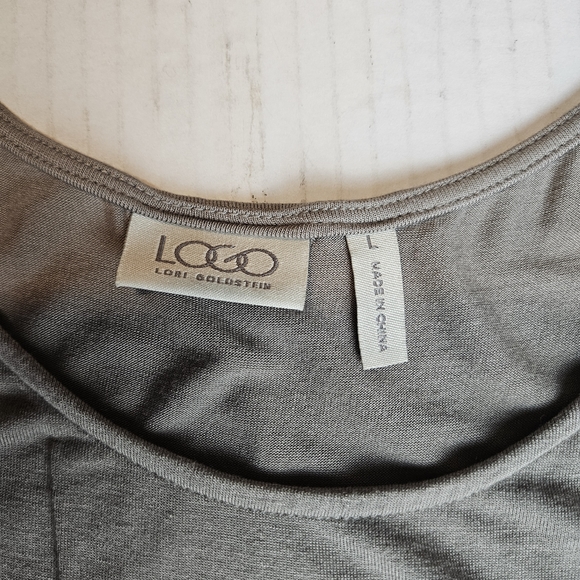 LOGO Women Top and Asymmetrical Tank Size Large - Picture 6 of 7